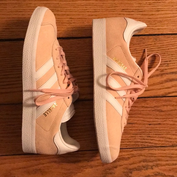 le adidas mai indossato scarpe rosa poshmark gazzella le adidas mai indossato scarpe rosa poshmark gazzella